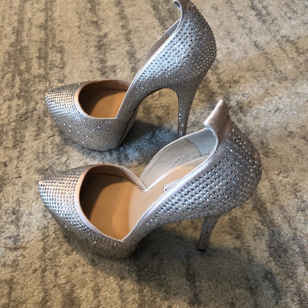 Steve Madden crystal pumps
